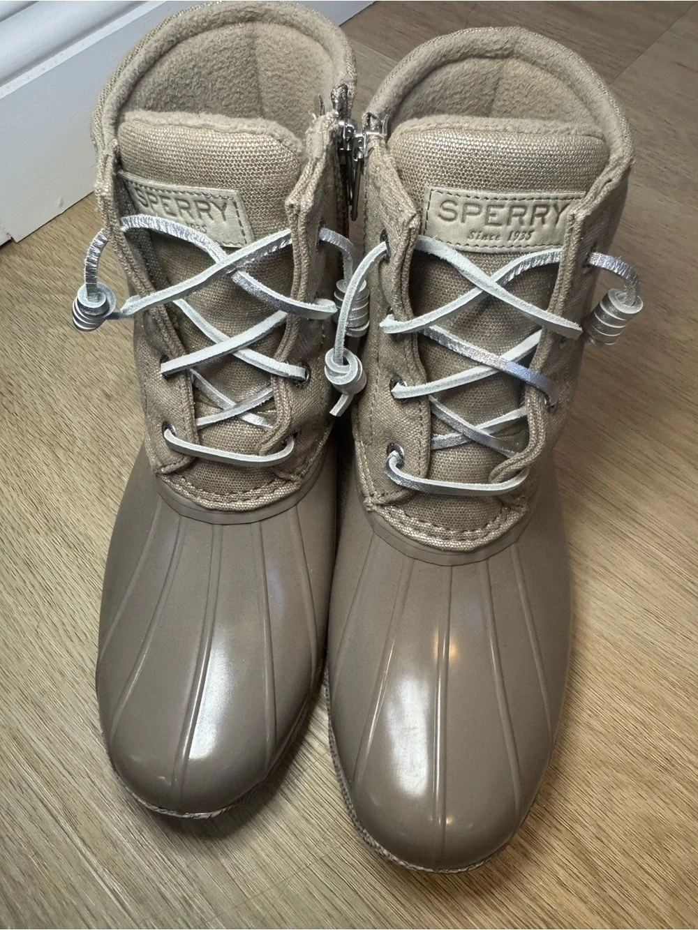 Sperry Women's Saltwater duck boots with Dove/Sparkle Textile
